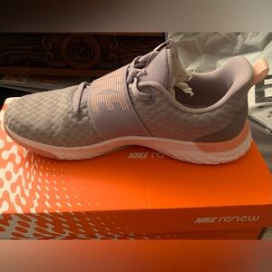 Women’s Nike Renew In Season TR9